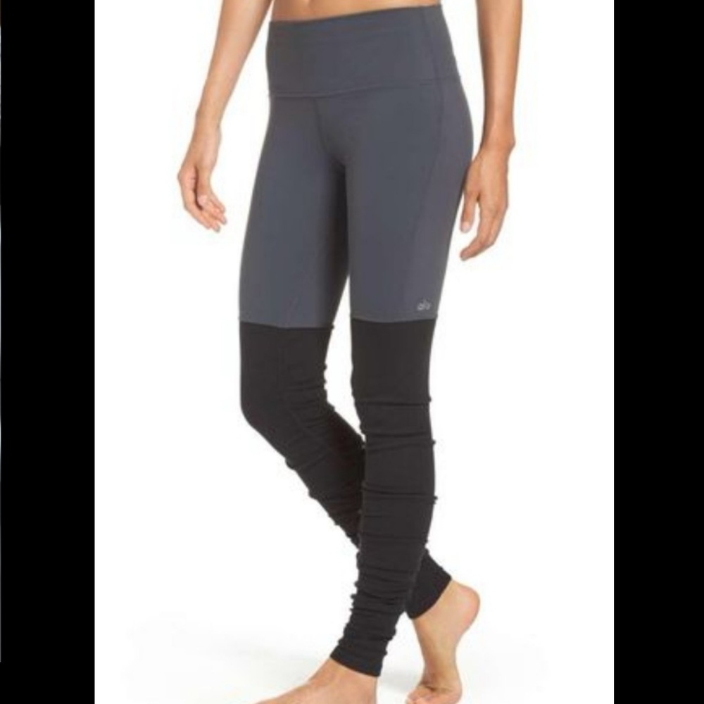 ALO Yoga Two-Tone Gray and Black Colorblock goddess leggings